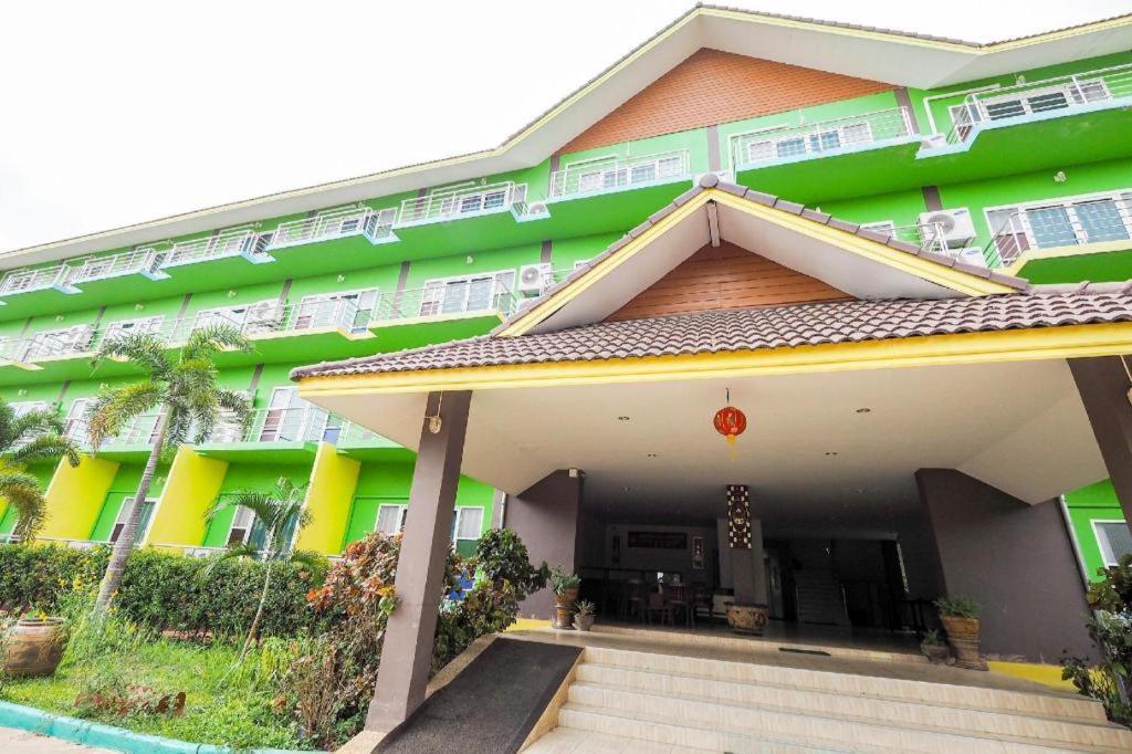 Oyo 920 Saensukkho Hotel And Resorts Chiang Rai Zewnętrze zdjęcie